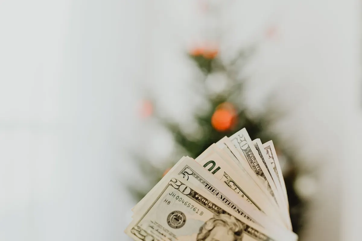 Christmas Budgeting Checklist: How to Avoid a January Debt Hangover