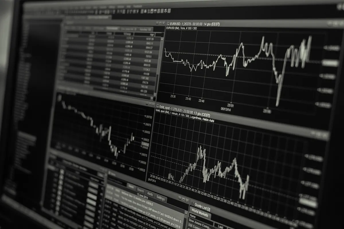 Investing for Beginners in the UK: What Is a Stocks and Shares ISA?